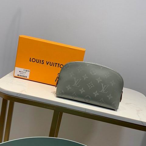 Louis Vuitton Beauty Bag ID:20230215-57